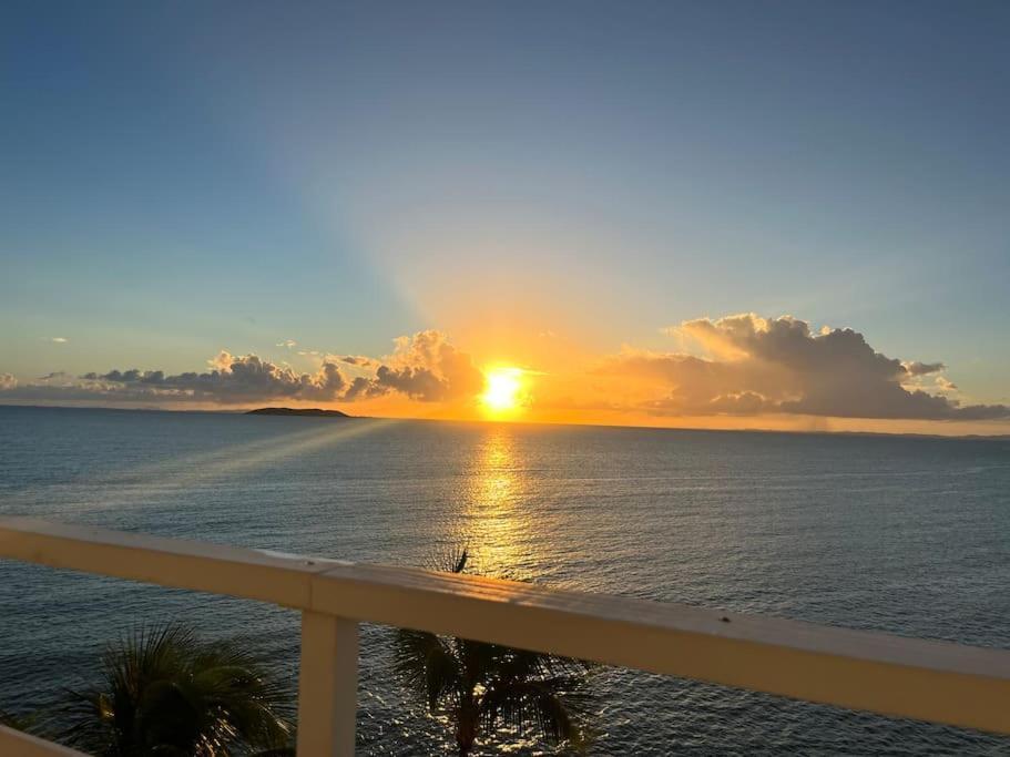 Beautiful Ocean Blue Love Oceanfront Apartment Фахардо Экстерьер фото